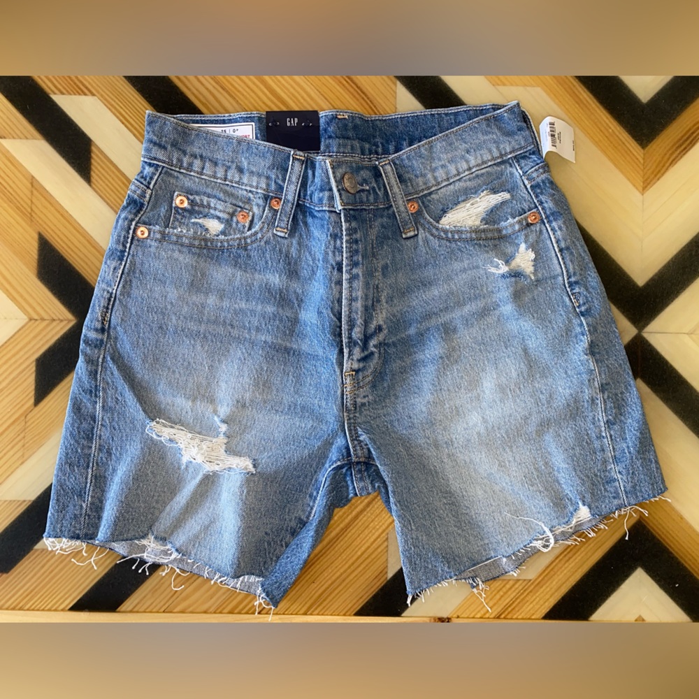 NWT Gap shorts
